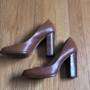 Banana Republic tan heels.